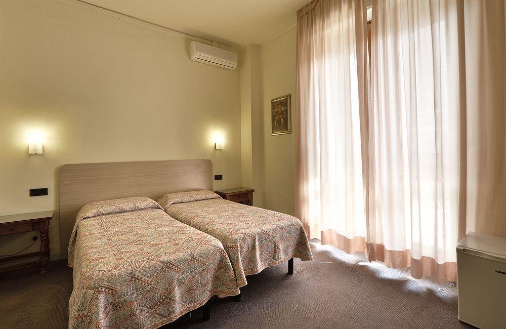Hotel Careggi Florence Buitenkant foto
