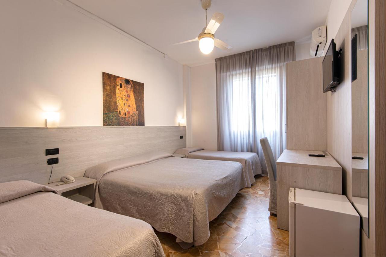 Hotel Careggi Florence Buitenkant foto